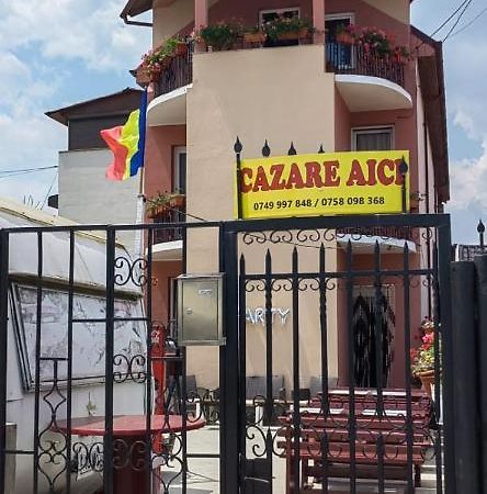 Casa Alexandru 호텔 Două Mai 외부 사진