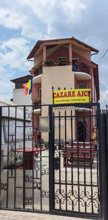 Casa Alexandru 호텔 Două Mai 외부 사진